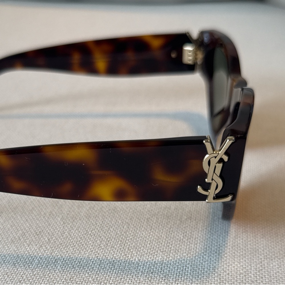 Tortoise Shell Sunglasses - Picture 3 of 7